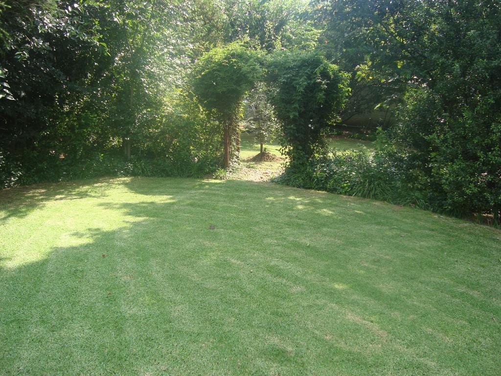 44 On Ennis Guest Lodge And Restaurant - No Load Sheddding Ermelo Luaran gambar