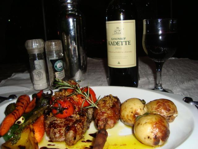 44 On Ennis Guest Lodge And Restaurant - No Load Sheddding Ermelo Luaran gambar